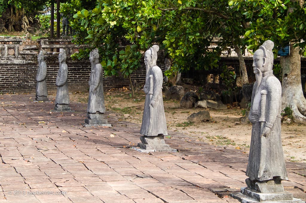 Statues of ministers at Thieu Tri, Hue