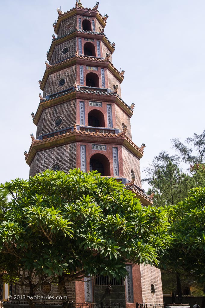 Pagoda, Thien Mu Monastry
